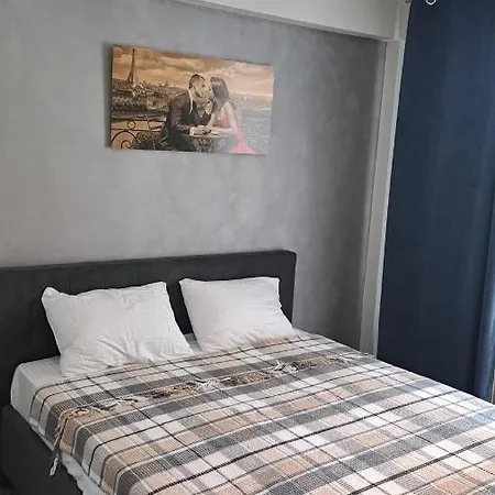 аэропорт 24&24 Parking Apartment