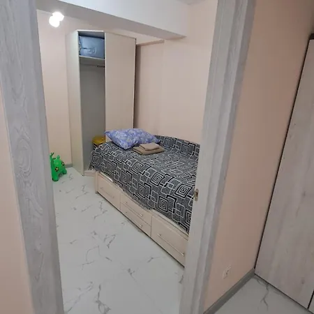 аэропорт 24&24 Parking Apartment