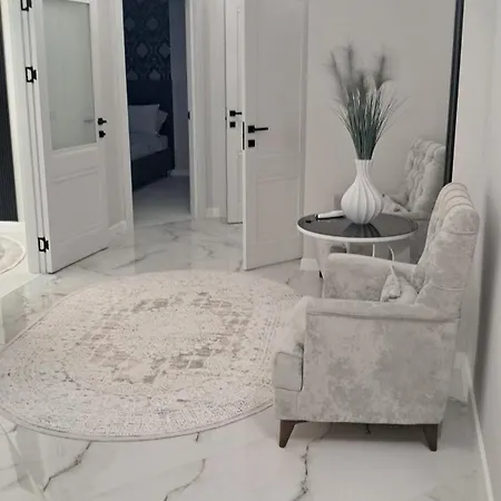 аэропорт 24&24 Parking Apartment