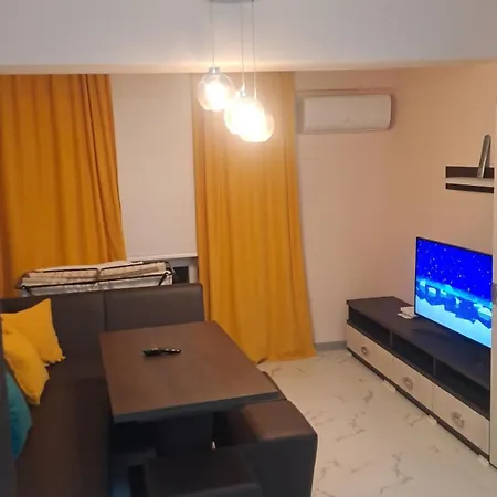 аэропорт 24&24 Parking Apartment